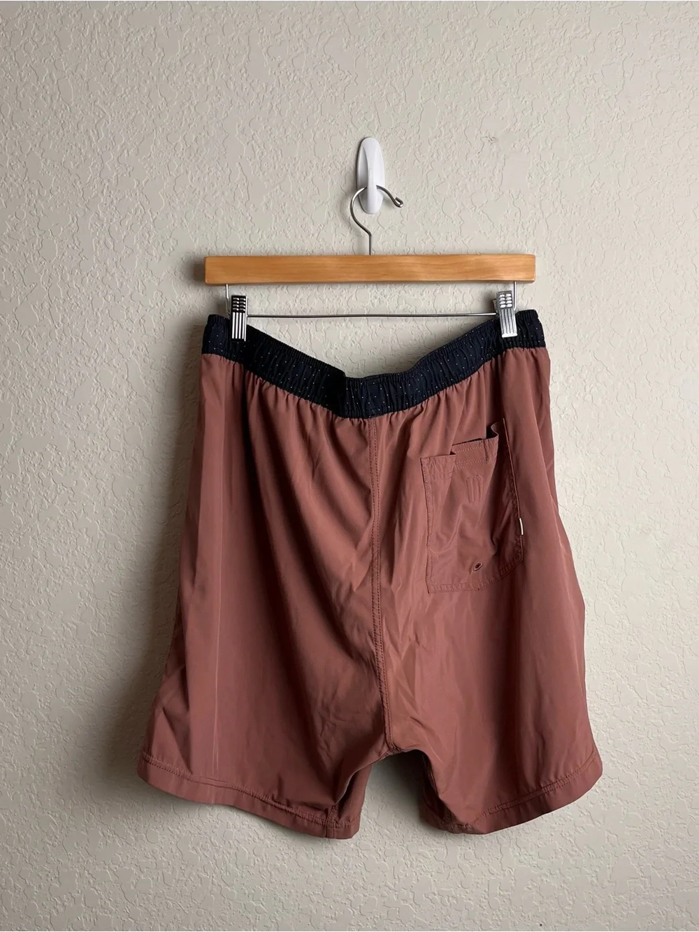 Vuori Men’s Lined Drawstring Kore Short XXL Red Clay Swim Trunks Board Shorts